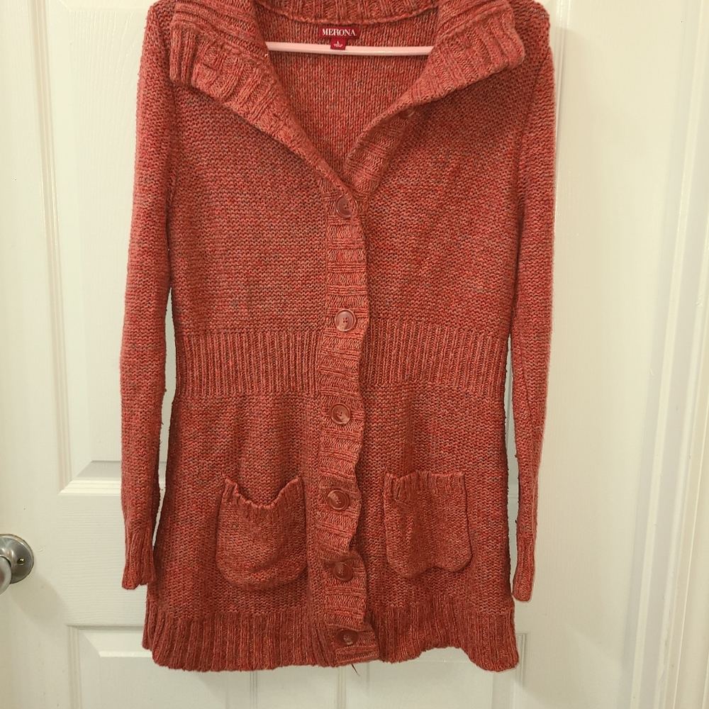 merona brick colored sweater with pockets and waist detail